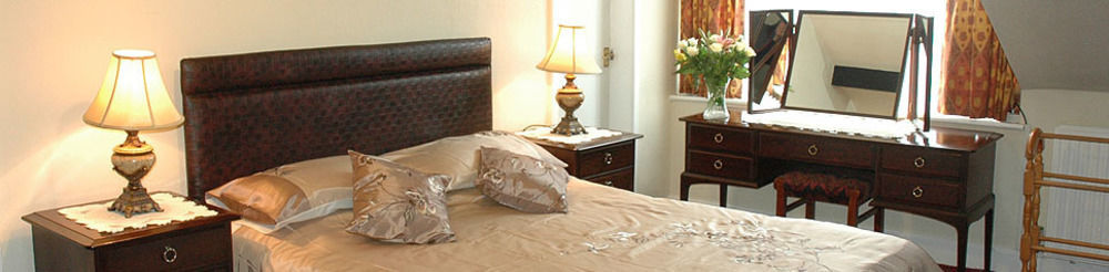 The Bebington Bed & Breakfast エクステリア 写真